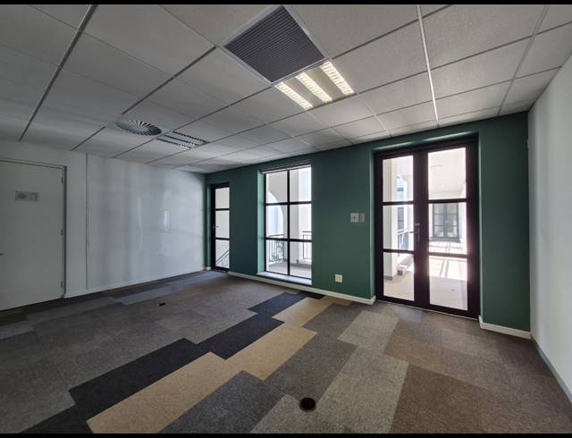 1,723M² OFFICE TO LET IN ILLOVO
